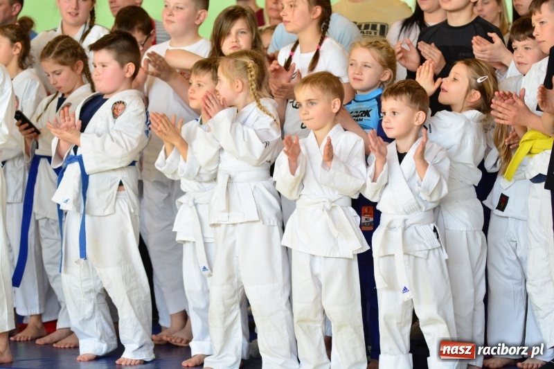 Zdjęcie w galerii na portalu naszraciborz.pl: Ju-Jitsu sportowe królowało dziś w Kuźni Raciborskiej wiadomości z regionu