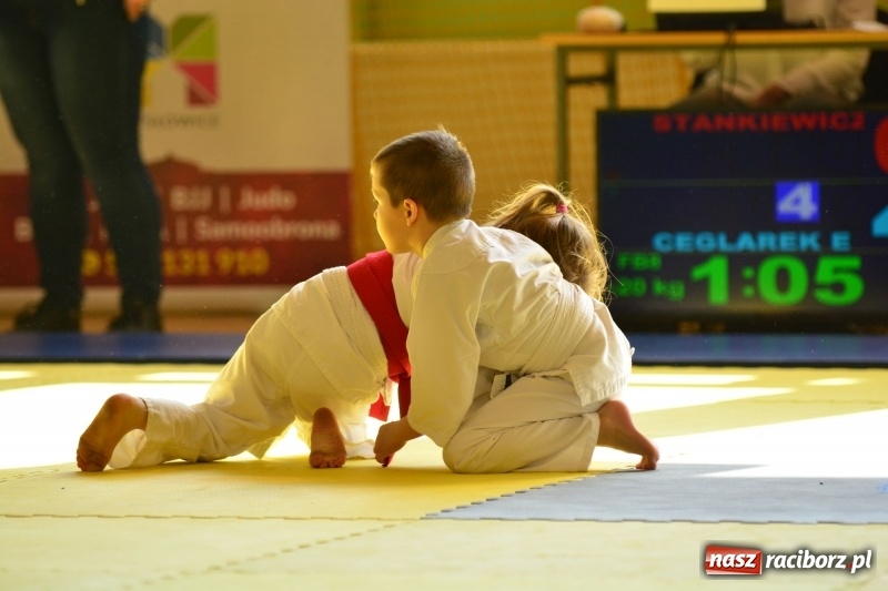 Zdjęcie w galerii na portalu naszraciborz.pl: Ju-Jitsu sportowe królowało dziś w Kuźni Raciborskiej wiadomości z regionu