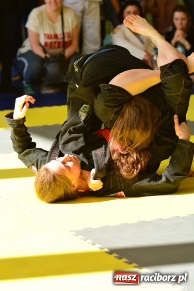 Zdjęcie w galerii na portalu naszraciborz.pl: Ju-Jitsu sportowe królowało dziś w Kuźni Raciborskiej wiadomości z regionu