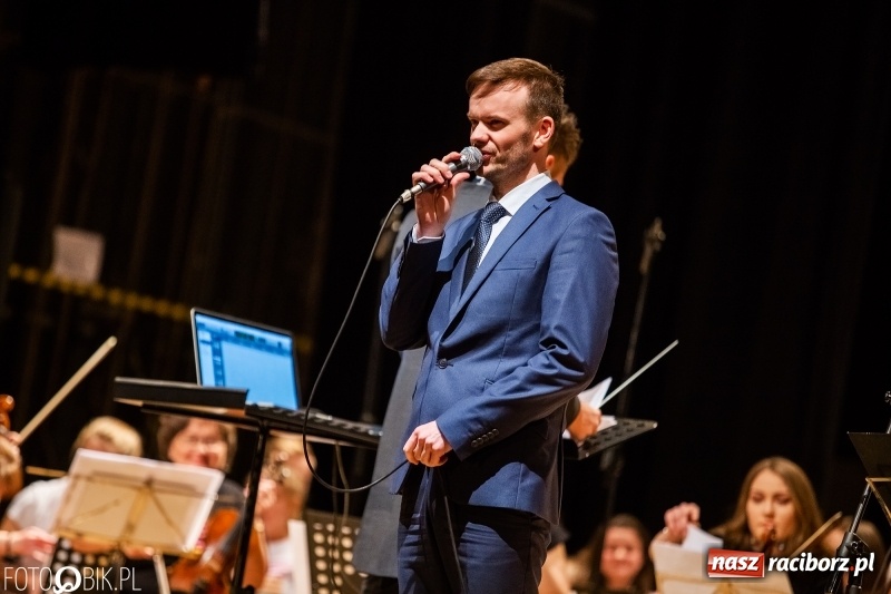 Zdjęcie w galerii na portalu naszraciborz.pl: Na ten koncert w Raciborzu trudno było się dostać [WIDEO]  wiadomości z regionu