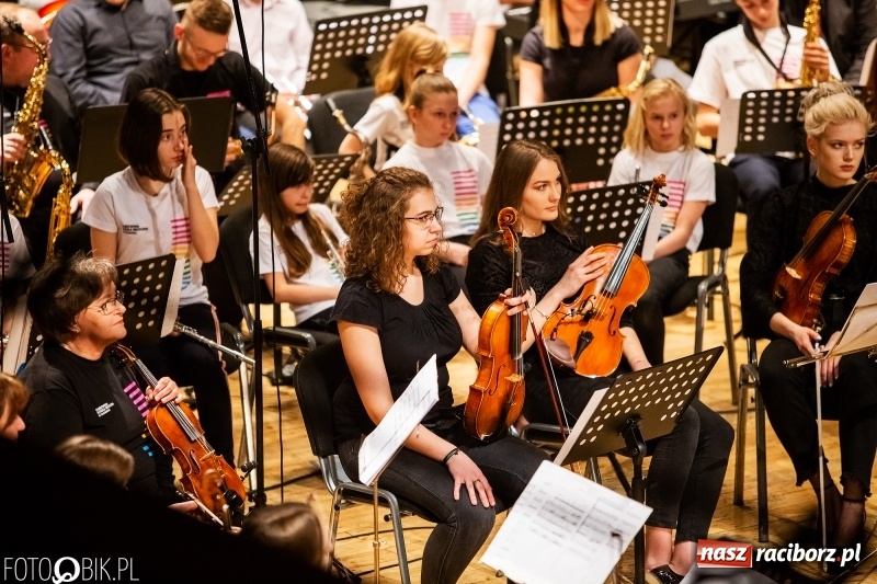 Zdjęcie w galerii na portalu naszraciborz.pl: Na ten koncert w Raciborzu trudno było się dostać [WIDEO]  wiadomości z regionu