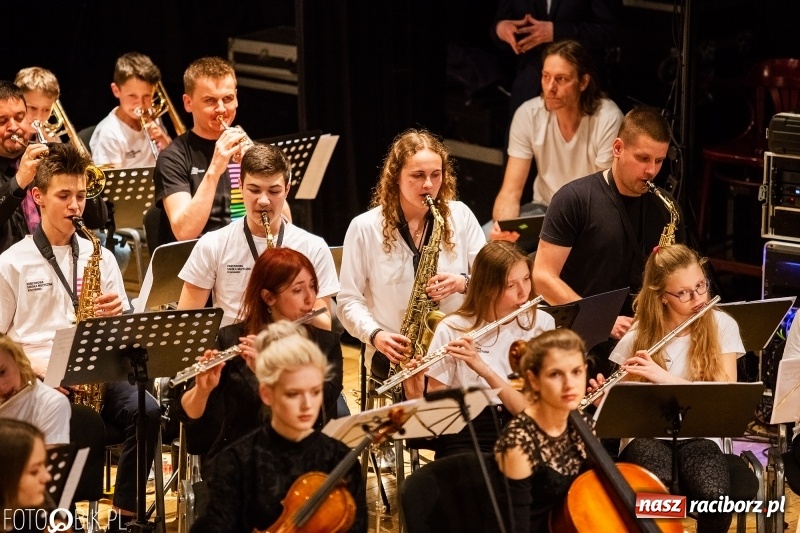 Zdjęcie w galerii na portalu naszraciborz.pl: Na ten koncert w Raciborzu trudno było się dostać [WIDEO]  wiadomości z regionu