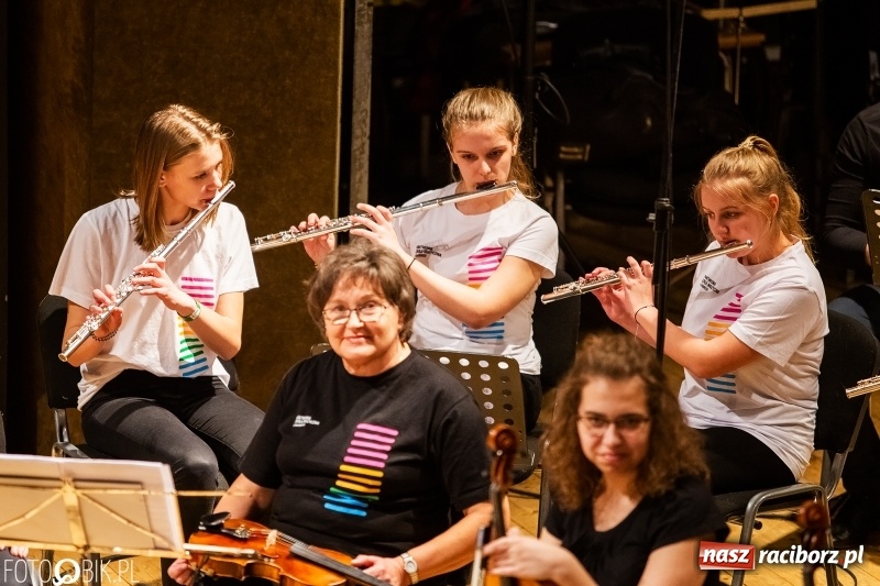 Zdjęcie w galerii na portalu naszraciborz.pl: Na ten koncert w Raciborzu trudno było się dostać [WIDEO]  wiadomości z regionu