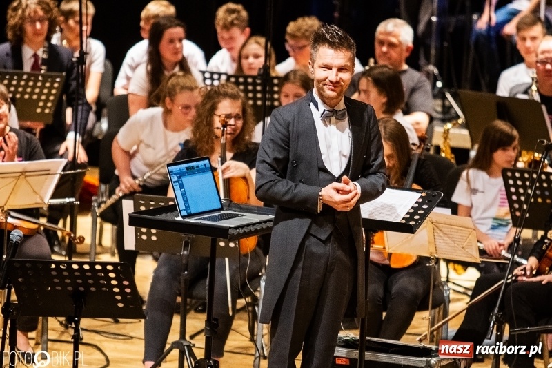 Zdjęcie w galerii na portalu naszraciborz.pl: Na ten koncert w Raciborzu trudno było się dostać [WIDEO]  wiadomości z regionu