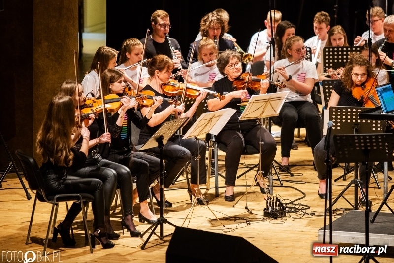 Zdjęcie w galerii na portalu naszraciborz.pl: Na ten koncert w Raciborzu trudno było się dostać [WIDEO]  wiadomości z regionu