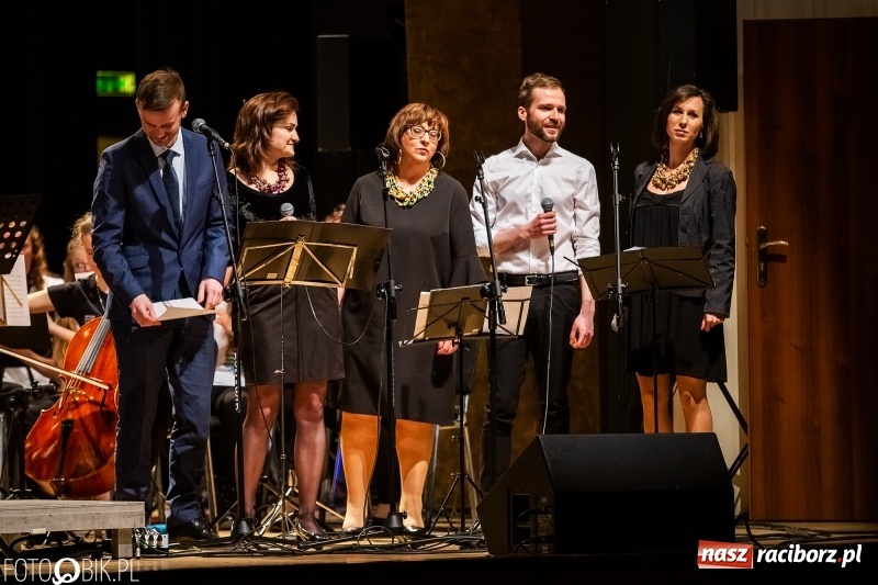 Zdjęcie w galerii na portalu naszraciborz.pl: Na ten koncert w Raciborzu trudno było się dostać [WIDEO]  wiadomości z regionu