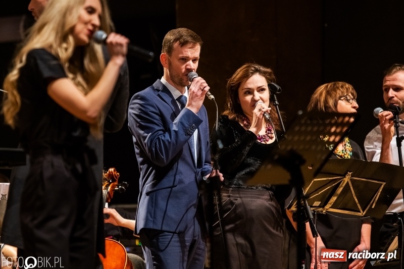 Zdjęcie w galerii na portalu naszraciborz.pl: Na ten koncert w Raciborzu trudno było się dostać [WIDEO]  wiadomości z regionu