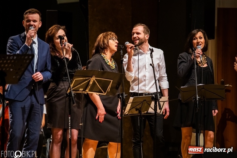 Zdjęcie w galerii na portalu naszraciborz.pl: Na ten koncert w Raciborzu trudno było się dostać [WIDEO]  wiadomości z regionu