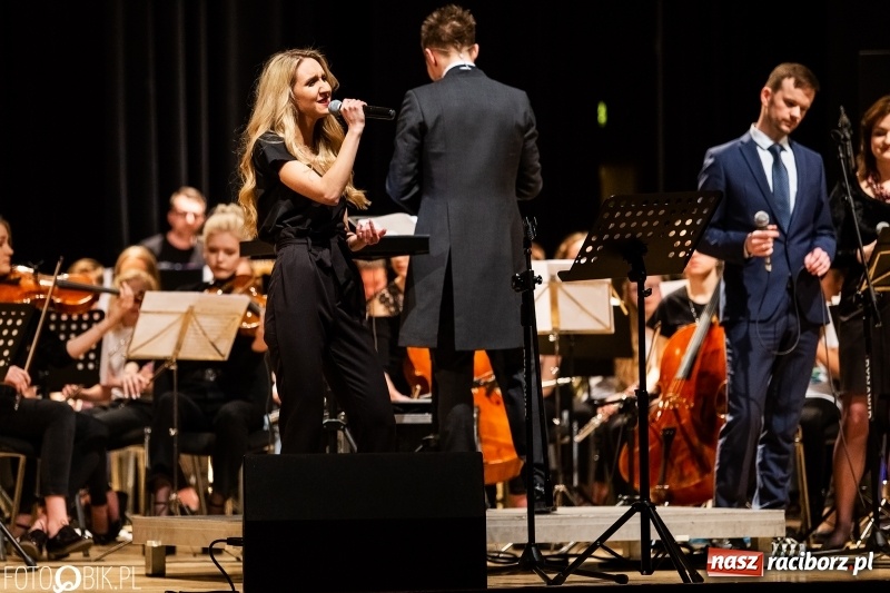 Zdjęcie w galerii na portalu naszraciborz.pl: Na ten koncert w Raciborzu trudno było się dostać [WIDEO]  wiadomości z regionu