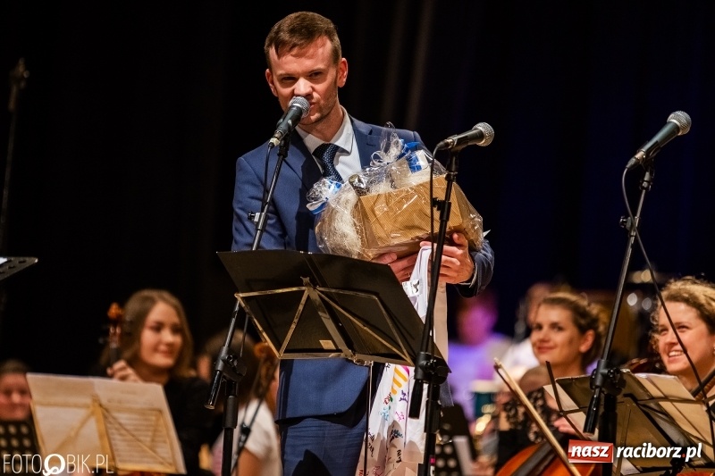 Zdjęcie w galerii na portalu naszraciborz.pl: Na ten koncert w Raciborzu trudno było się dostać [WIDEO]  wiadomości z regionu