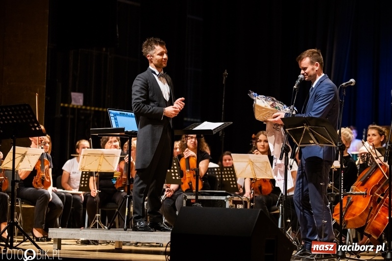 Zdjęcie w galerii na portalu naszraciborz.pl: Na ten koncert w Raciborzu trudno było się dostać [WIDEO]  wiadomości z regionu