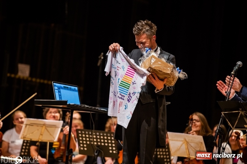 Zdjęcie w galerii na portalu naszraciborz.pl: Na ten koncert w Raciborzu trudno było się dostać [WIDEO]  wiadomości z regionu