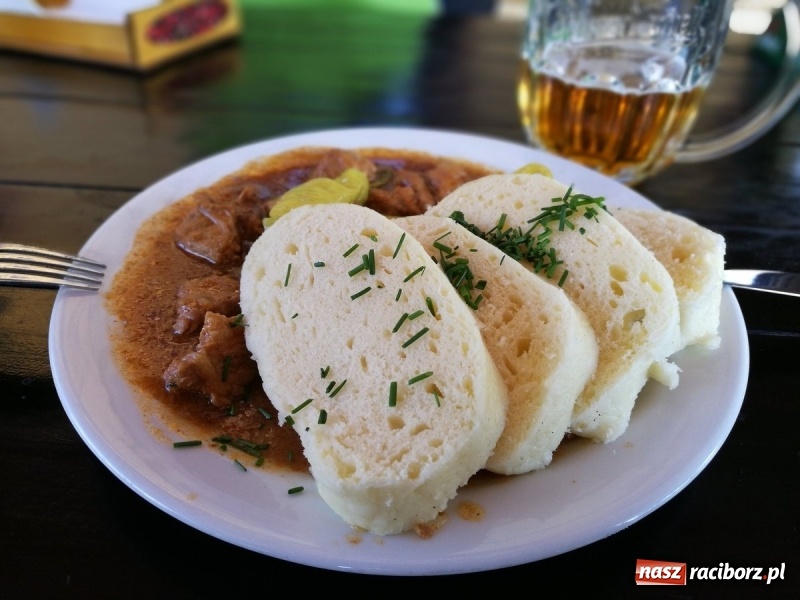 Zdjęcie w galerii na portalu naszraciborz.pl: Festiwal knedlika w restauracji Opavska wiadomości z regionu