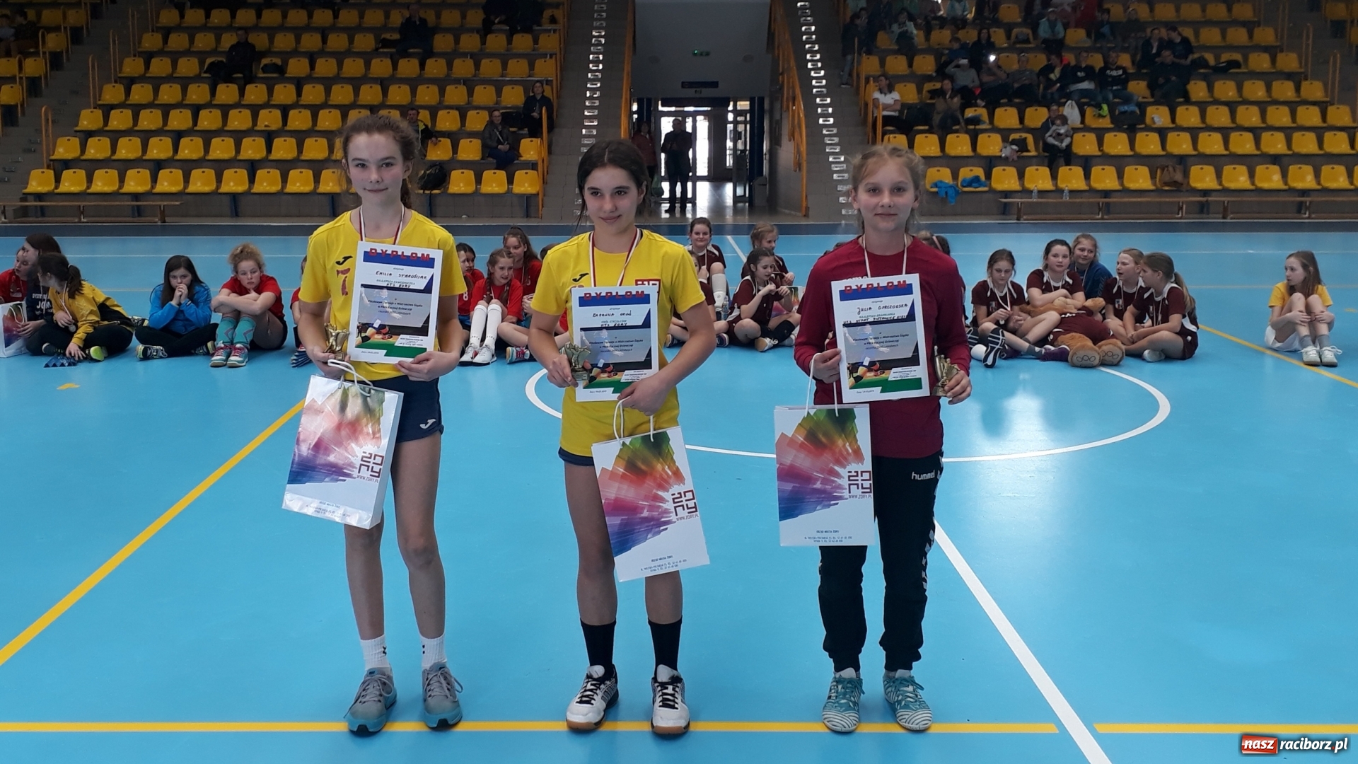 Zdjęcie w galerii na portalu naszraciborz.pl: Szczypiornistki z Pietrowic wicemistrzyniami Śląska wiadomości z regionu