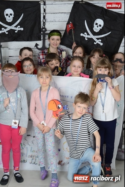 Zdjęcie w galerii na portalu naszraciborz.pl: Ahoj, przygodo! Piracka Noc z Andersenem w bibliotece wiadomości z regionu