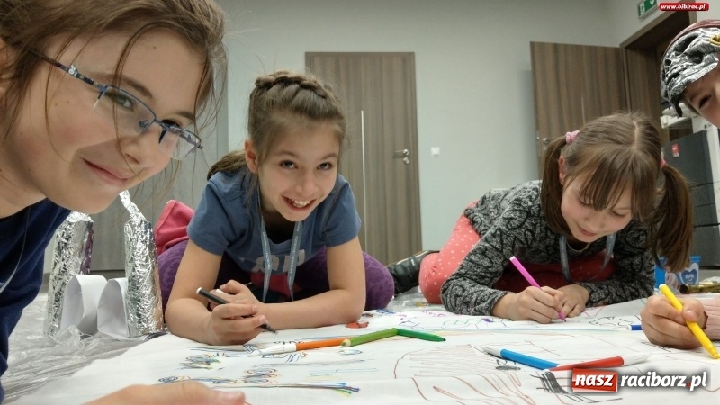 Zdjęcie w galerii na portalu naszraciborz.pl: Ahoj, przygodo! Piracka Noc z Andersenem w bibliotece wiadomości z regionu