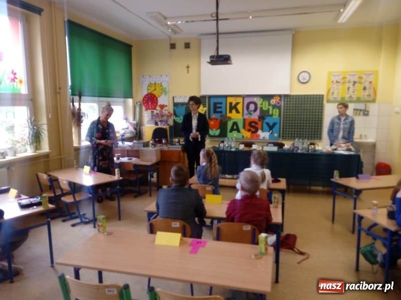 Zdjęcie w galerii na portalu naszraciborz.pl: Akcja segregacja. Eko-Asy w SP 15  wiadomości z regionu