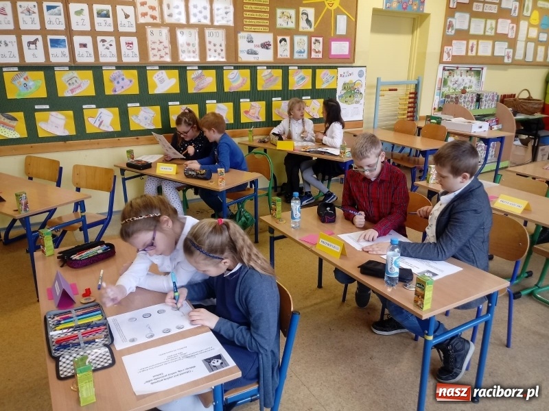 Zdjęcie w galerii na portalu naszraciborz.pl: Akcja segregacja. Eko-Asy w SP 15  wiadomości z regionu