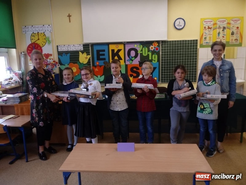 Zdjęcie w galerii na portalu naszraciborz.pl: Akcja segregacja. Eko-Asy w SP 15  wiadomości z regionu