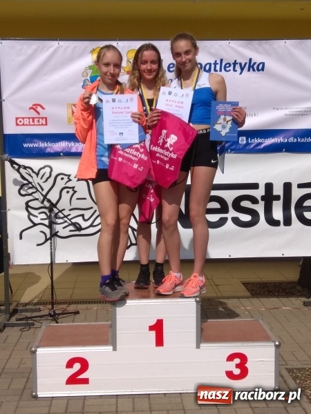 Zdjęcie w galerii na portalu naszraciborz.pl: Raciborskie biegaczki na medal  wiadomości z regionu