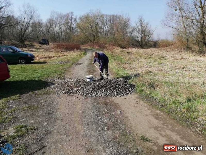 Zdjęcie w galerii na portalu naszraciborz.pl: Łowisko Łęg zostało posprzątane wiadomości z regionu
