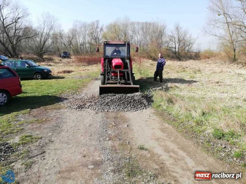 Zdjęcie w galerii na portalu naszraciborz.pl: Łowisko Łęg zostało posprzątane wiadomości z regionu