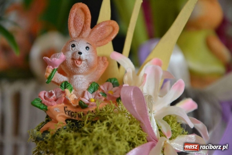 Zdjęcie w galerii na portalu naszraciborz.pl: Dziecko w zawieszeniu. Konferencja na zamku wiadomości z regionu