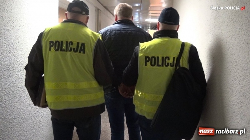 Zdjęcie w galerii na portalu naszraciborz.pl: Śląska policja rozbiła grupę składującą niebezpiecznie odpady  wiadomości z regionu