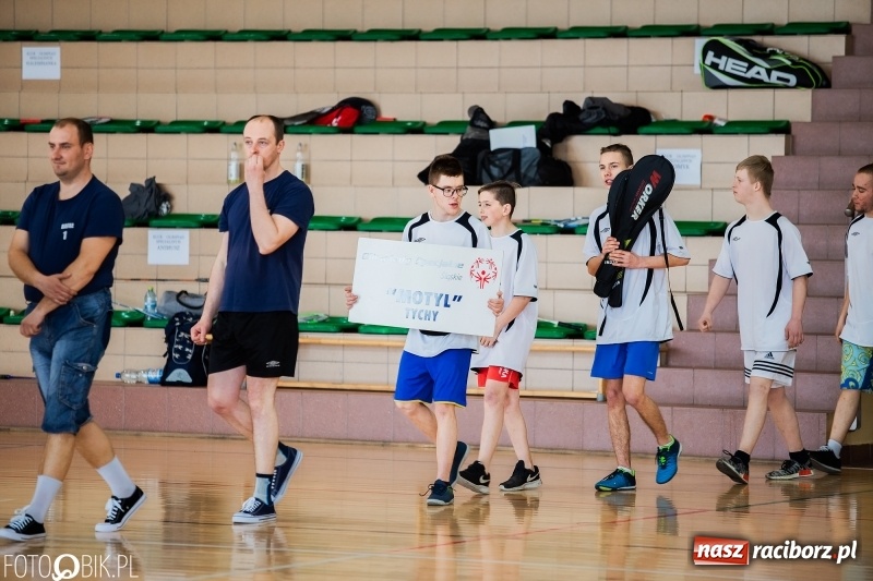 Zdjęcie w galerii na portalu naszraciborz.pl: 17. edycja Śląskiego Turnieju Badmintona Olimpiad Specjalnych wiadomości z regionu