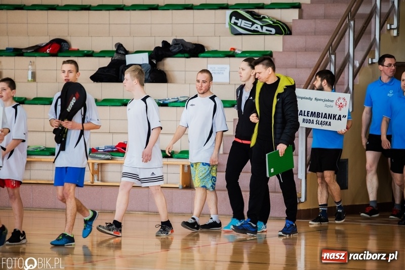 Zdjęcie w galerii na portalu naszraciborz.pl: 17. edycja Śląskiego Turnieju Badmintona Olimpiad Specjalnych wiadomości z regionu