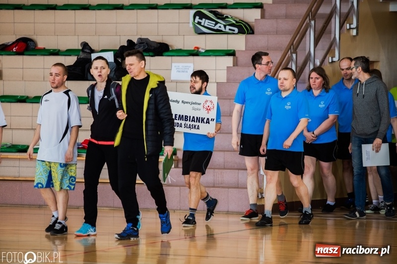 Zdjęcie w galerii na portalu naszraciborz.pl: 17. edycja Śląskiego Turnieju Badmintona Olimpiad Specjalnych wiadomości z regionu