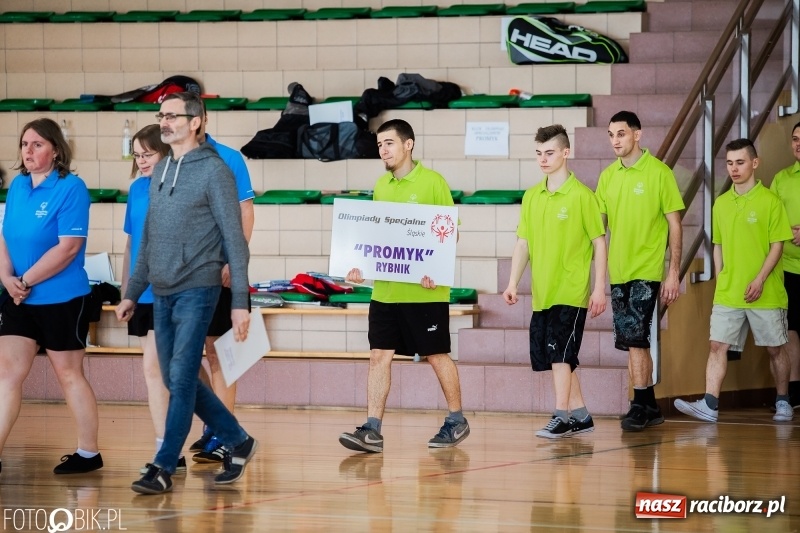 Zdjęcie w galerii na portalu naszraciborz.pl: 17. edycja Śląskiego Turnieju Badmintona Olimpiad Specjalnych wiadomości z regionu