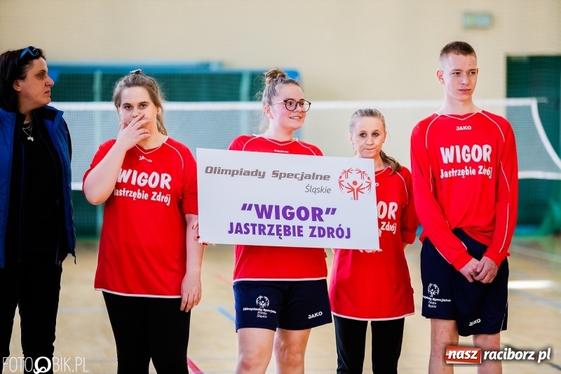 Zdjęcie w galerii na portalu naszraciborz.pl: 17. edycja Śląskiego Turnieju Badmintona Olimpiad Specjalnych wiadomości z regionu