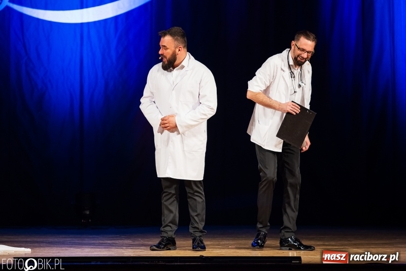 Zdjęcie w galerii na portalu naszraciborz.pl: Kabaret Młodych Panów z nowym programem w Raciborskim Centrum Kultury wiadomości z regionu