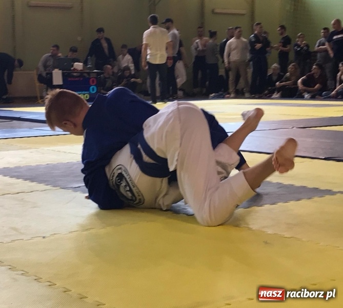 Zdjęcie w galerii na portalu naszraciborz.pl: Dobry start Łamatorów w Kuźni Raciborskiej wiadomości z regionu