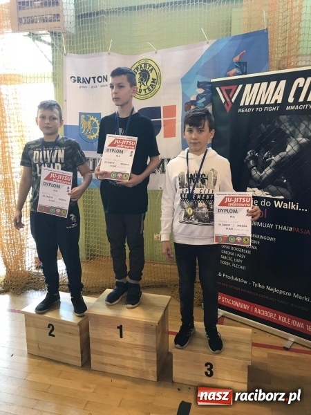 Zdjęcie w galerii na portalu naszraciborz.pl: Dobry start Łamatorów w Kuźni Raciborskiej wiadomości z regionu