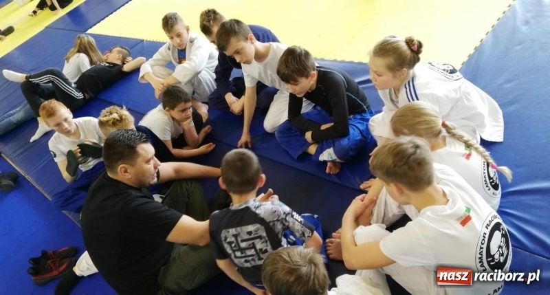 Zdjęcie w galerii na portalu naszraciborz.pl: Dobry start Łamatorów w Kuźni Raciborskiej wiadomości z regionu