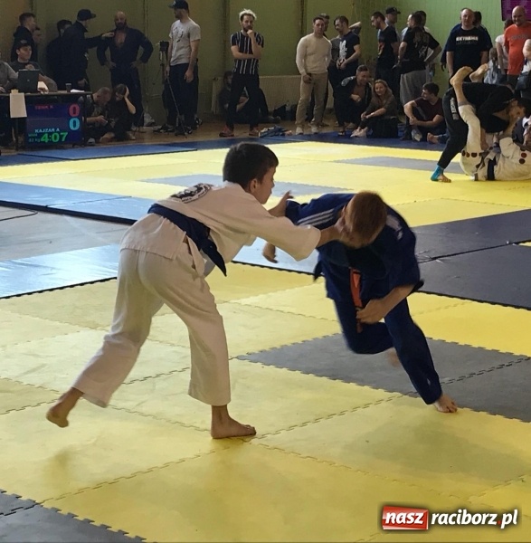 Zdjęcie w galerii na portalu naszraciborz.pl: Dobry start Łamatorów w Kuźni Raciborskiej wiadomości z regionu