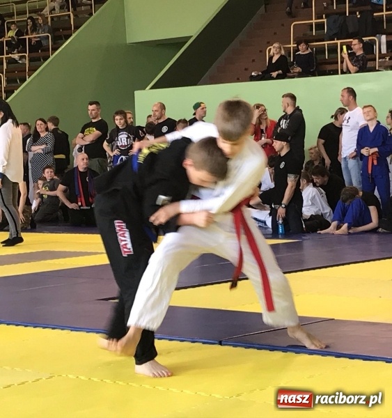 Zdjęcie w galerii na portalu naszraciborz.pl: Dobry start Łamatorów w Kuźni Raciborskiej wiadomości z regionu