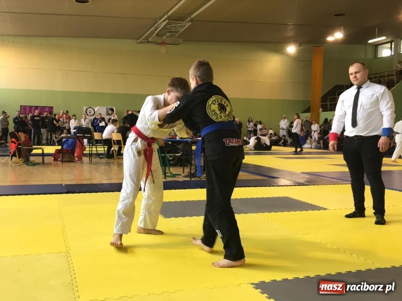 Zdjęcie w galerii na portalu naszraciborz.pl: Dobry start Łamatorów w Kuźni Raciborskiej wiadomości z regionu