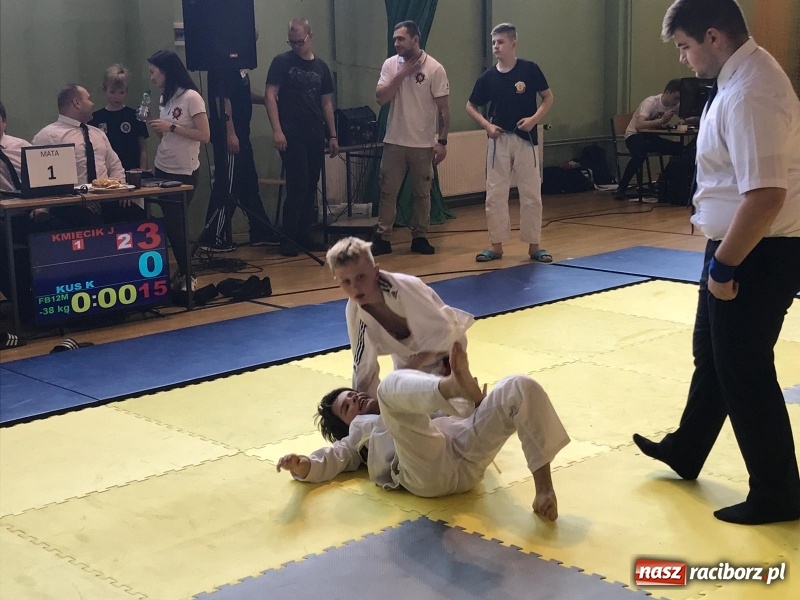 Zdjęcie w galerii na portalu naszraciborz.pl: Dobry start Łamatorów w Kuźni Raciborskiej wiadomości z regionu