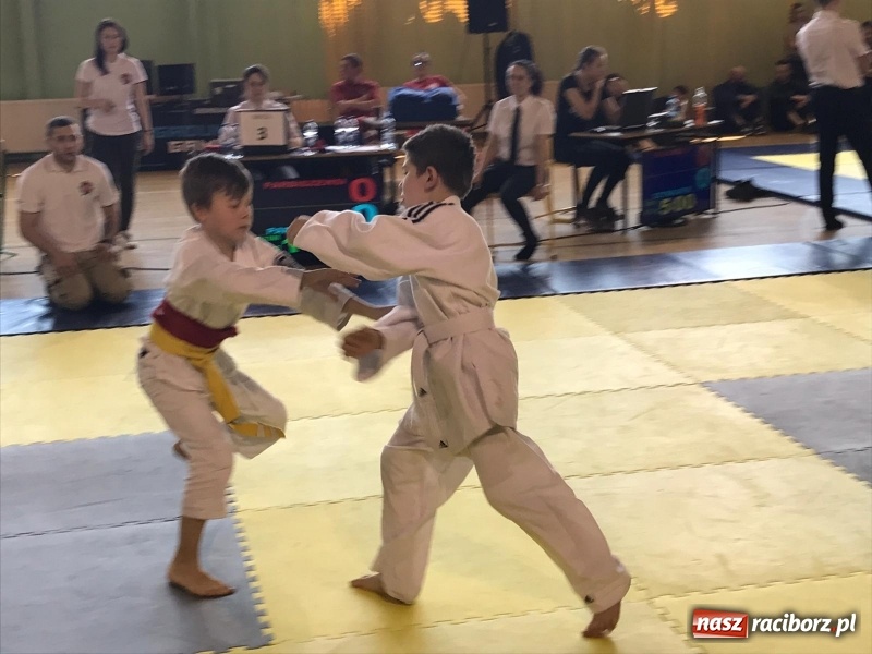 Zdjęcie w galerii na portalu naszraciborz.pl: Dobry start Łamatorów w Kuźni Raciborskiej wiadomości z regionu