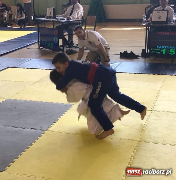 Zdjęcie w galerii na portalu naszraciborz.pl: Dobry start Łamatorów w Kuźni Raciborskiej wiadomości z regionu