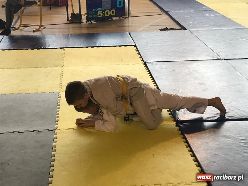 Zdjęcie w galerii na portalu naszraciborz.pl: Dobry start Łamatorów w Kuźni Raciborskiej wiadomości z regionu