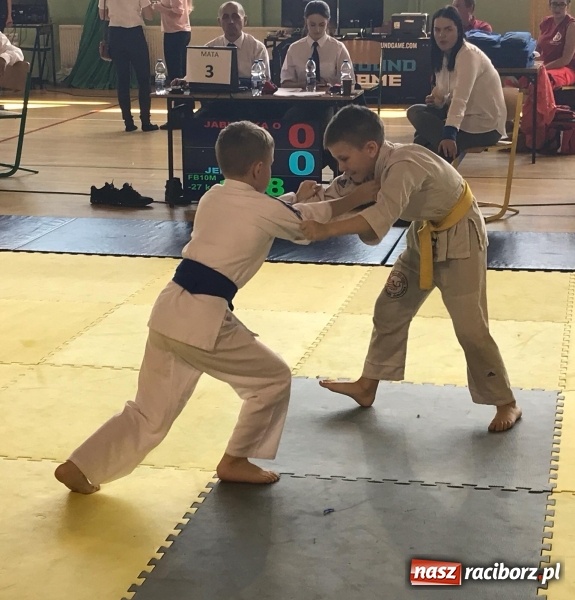 Zdjęcie w galerii na portalu naszraciborz.pl: Dobry start Łamatorów w Kuźni Raciborskiej wiadomości z regionu