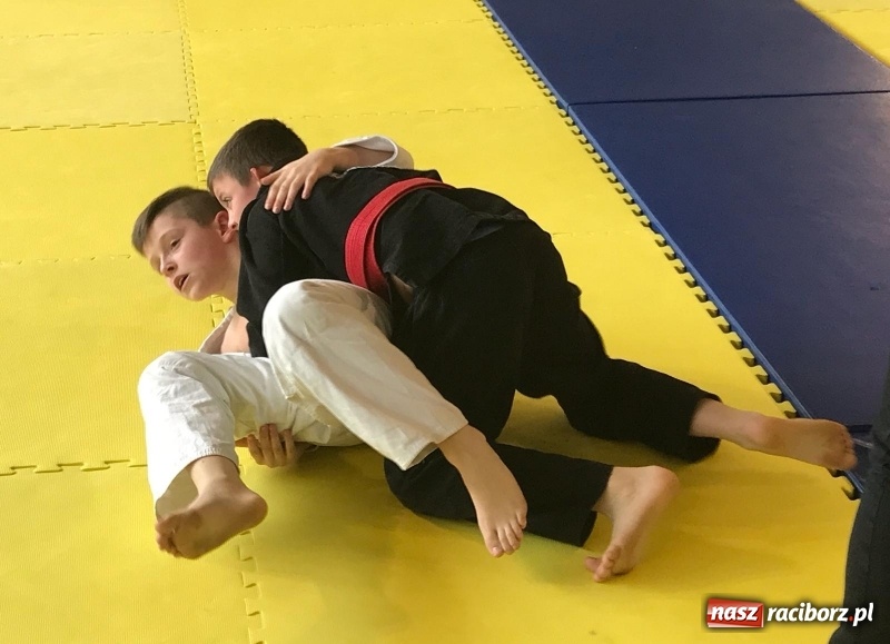 Zdjęcie w galerii na portalu naszraciborz.pl: Dobry start Łamatorów w Kuźni Raciborskiej wiadomości z regionu