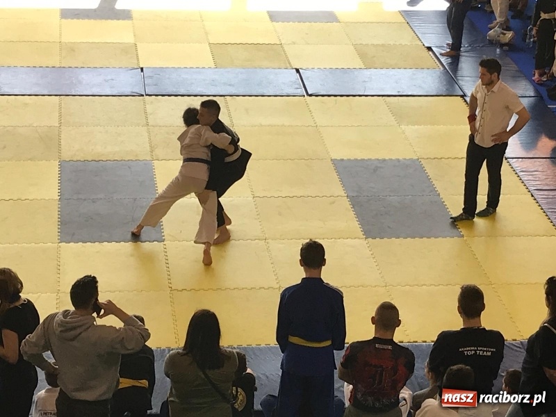 Zdjęcie w galerii na portalu naszraciborz.pl: Dobry start Łamatorów w Kuźni Raciborskiej wiadomości z regionu