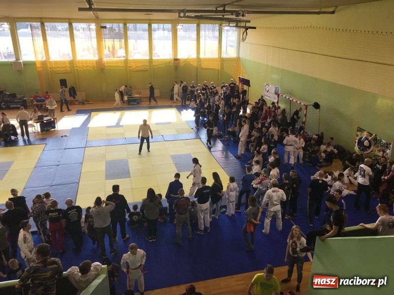 Zdjęcie w galerii na portalu naszraciborz.pl: Dobry start Łamatorów w Kuźni Raciborskiej wiadomości z regionu