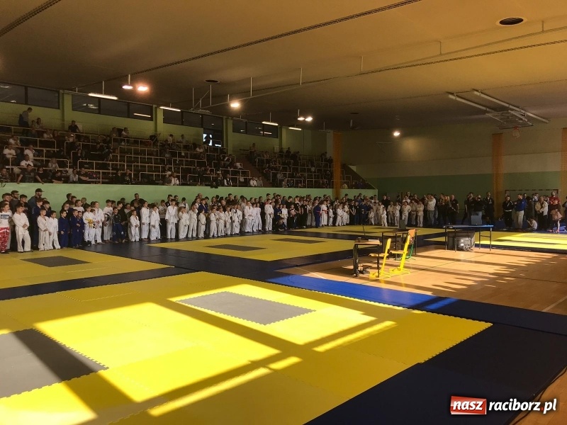 Zdjęcie w galerii na portalu naszraciborz.pl: Dobry start Łamatorów w Kuźni Raciborskiej wiadomości z regionu