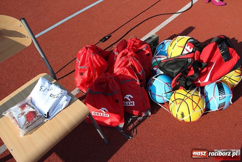 Zdjęcie w galerii na portalu naszraciborz.pl: Uczniowie SP 13 trenowali z Justyną Święty-Ersetic wiadomości z regionu